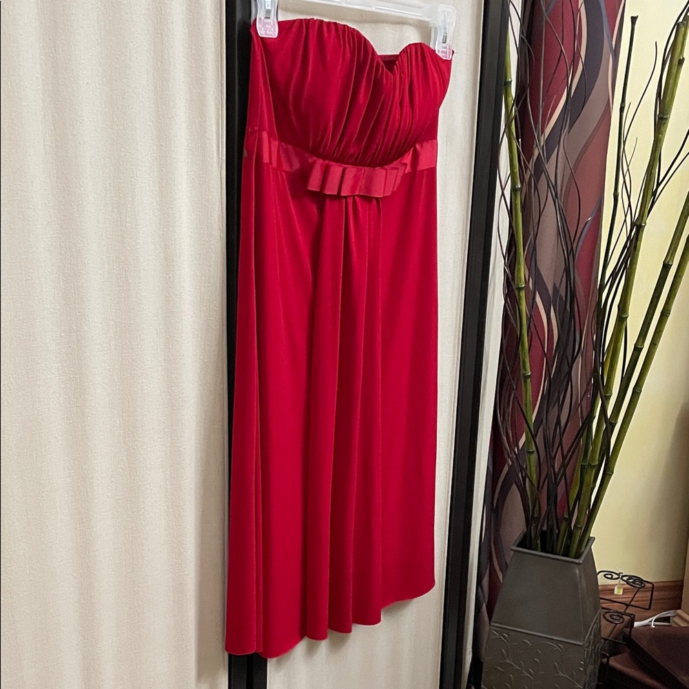 Costa Blanca Vibrant Red Strapless Dress
